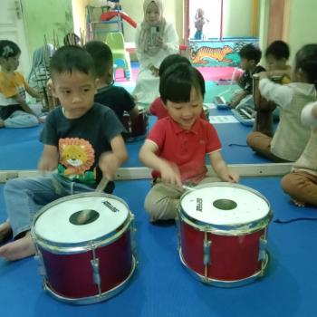 Kegiatan Bermain Musik
